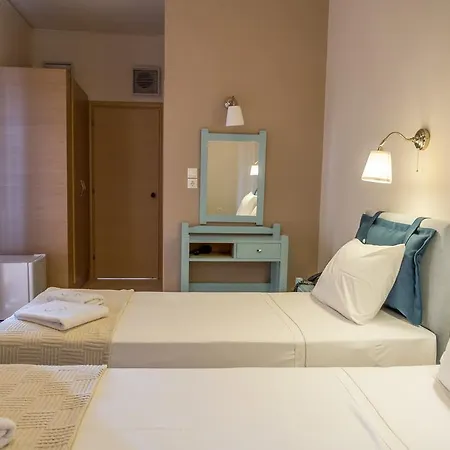 Hotel Zorbas Santorini 3*